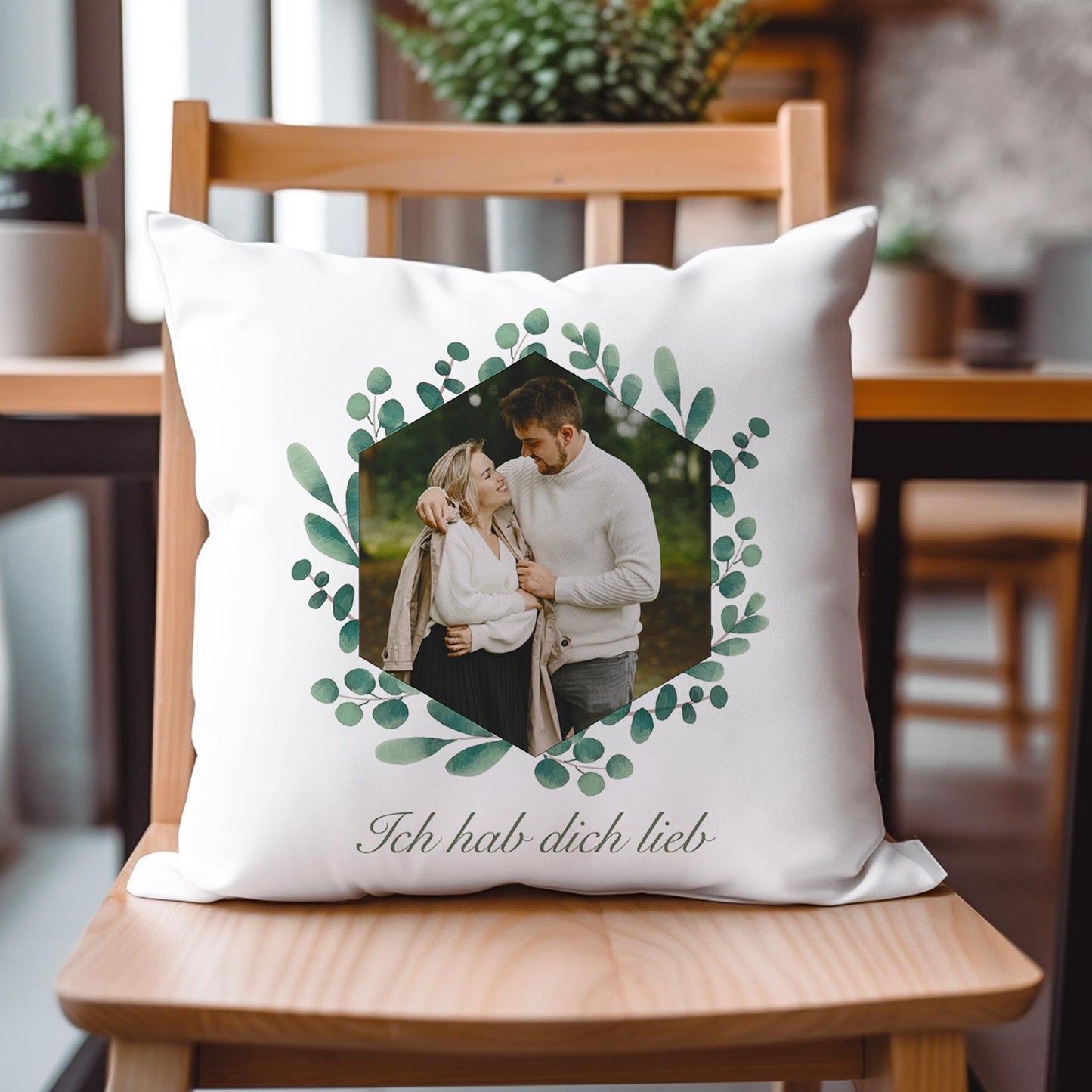 Kissen mit Ihrem Familienfoto und Wunschtext | Motiv: Eukalyptuskranz
