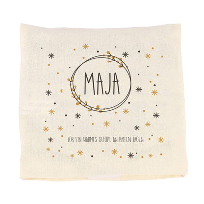 Kirschkernkissen mit Schneeflocken als Motiv, einem Namen Ihrer Wahl und Wunschtext