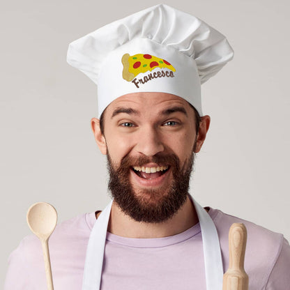 Kochmütze mit Pizza und Ihrem persönlichen Wunschnamen bestickt