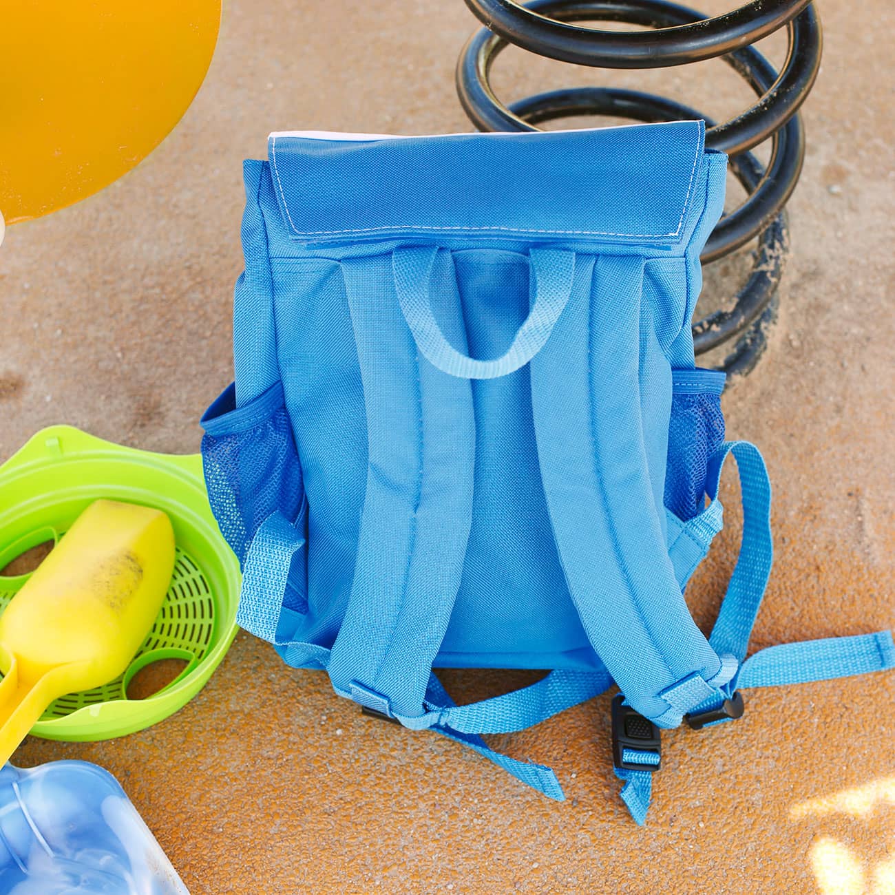 Kinderrucksack von hinten