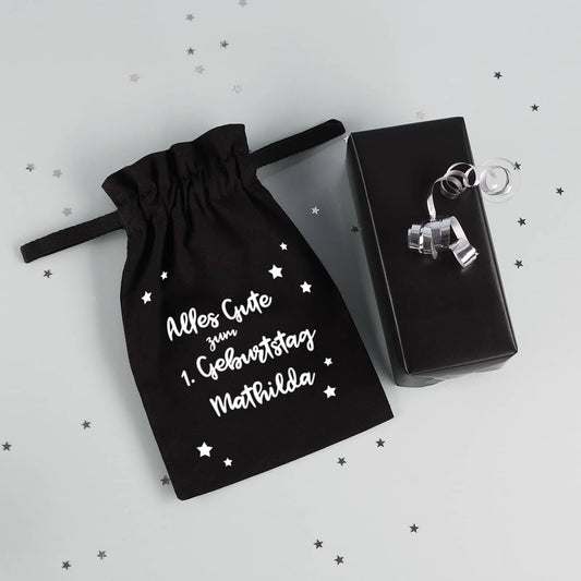 Schwarzes Stoffsäckchen