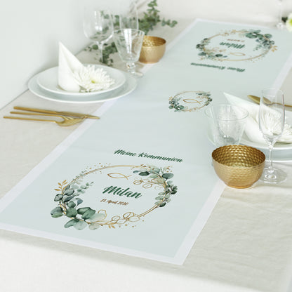 Personalisierter Tischläufer zur Kommunion mit Eukalyptuskranz Fischsymbol Name und Datum