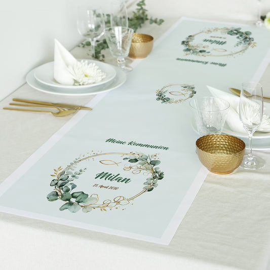 Personalisierter Tischläufer zur Kommunion mit Eukalyptuskranz Fischsymbol Name und Datum