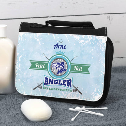 Angler aus Leidenschaft - Kulturtasche mit Name