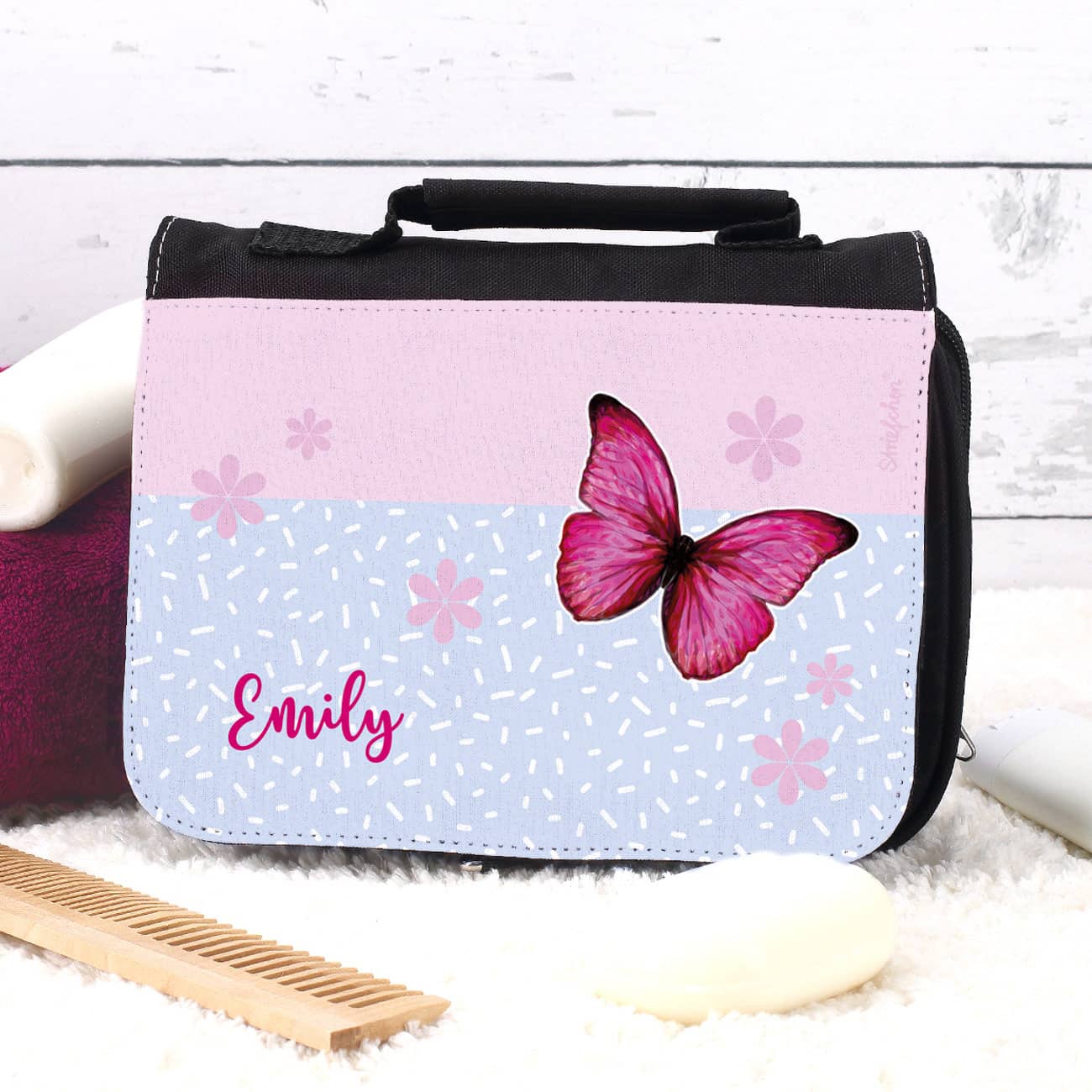 Waschtasche mit Schmetterling und Name