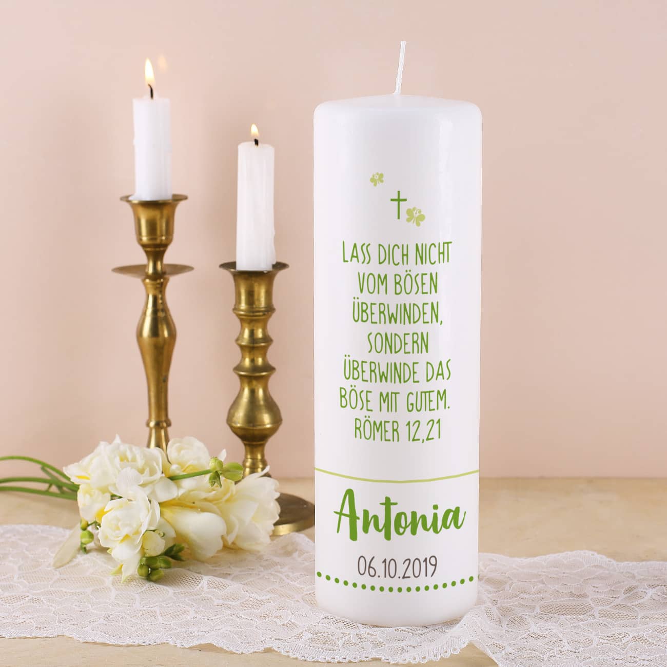 Taufkerze in grün mit Taufspruch