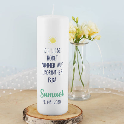 Kerze zur Taufe mit Regenbogen und Taufspruch