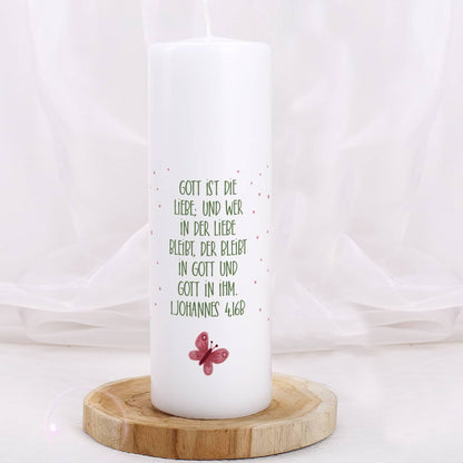 Taufkerze mit Blumenkranz, Schmetterlingen, Name, Datum, Taufspruch