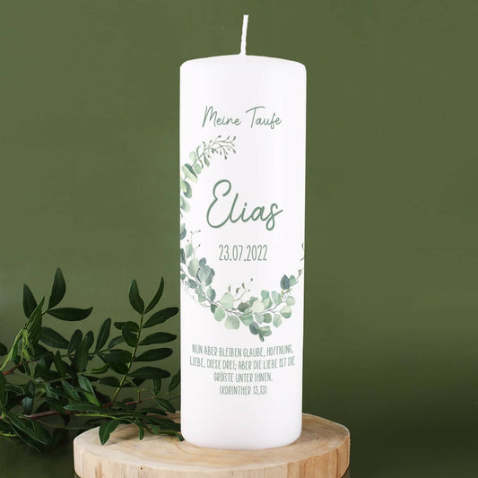 Taufkerze personalisiert mit Name, Datum, Text und Quelle