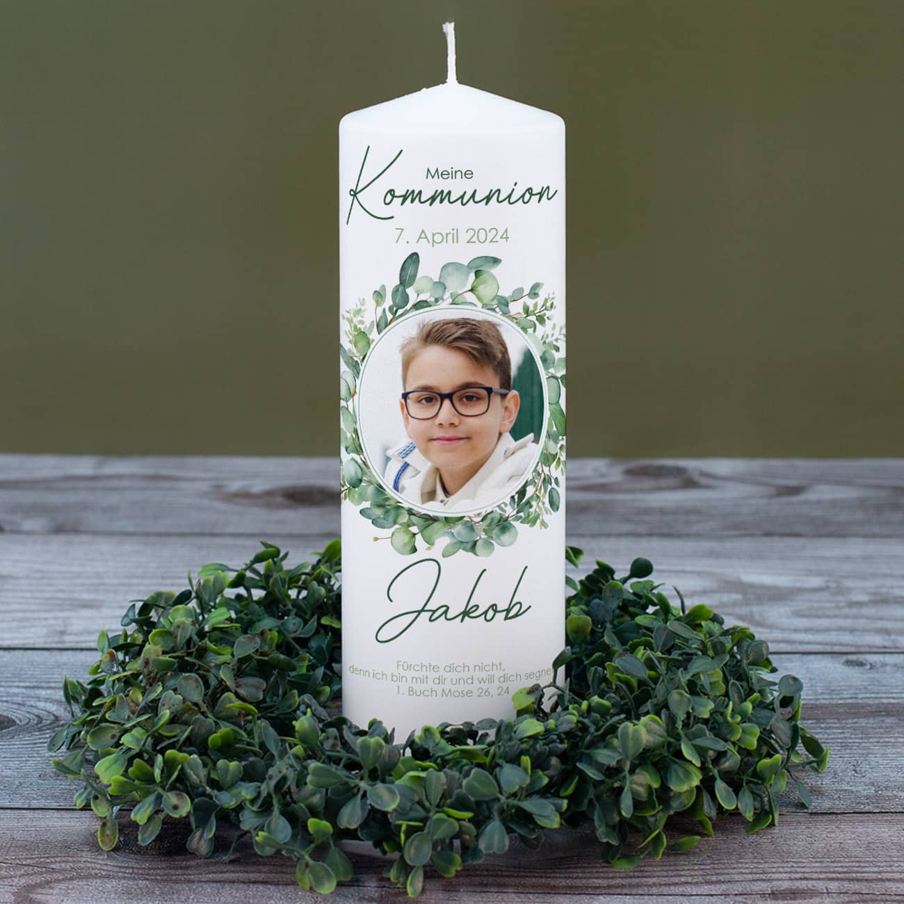 Kommunionkerze mit Foto, Eukalyptus, Name, Datum & Wunschtext
