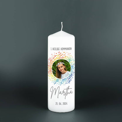 Kommunionkerze mit Foto im Regenbogen-Kreis 20 cm hoch