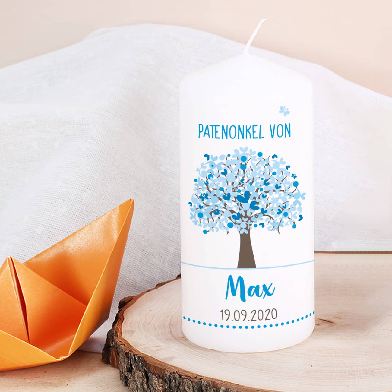 Patenkerze mit blauem Lebensbaum