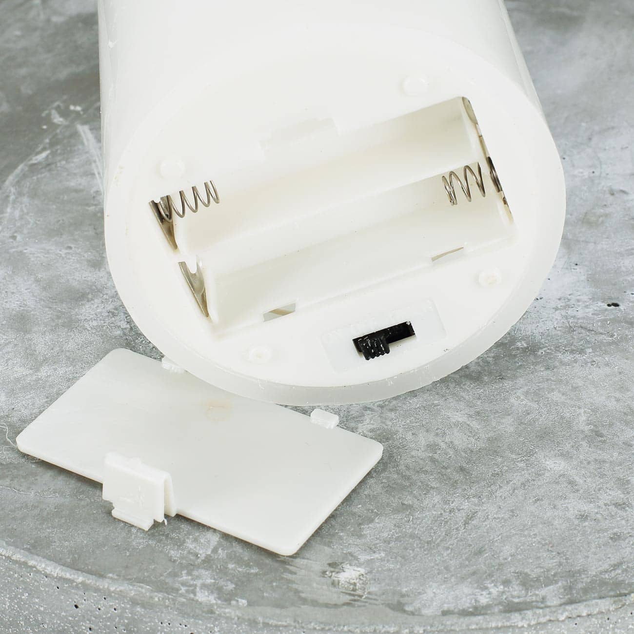 Betrieben mit zwei AA-Batterien