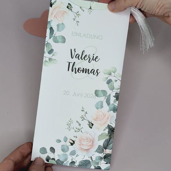 Hochzeitseinladung – Ziehkarte mit Rosen-Motiv und Einschieber