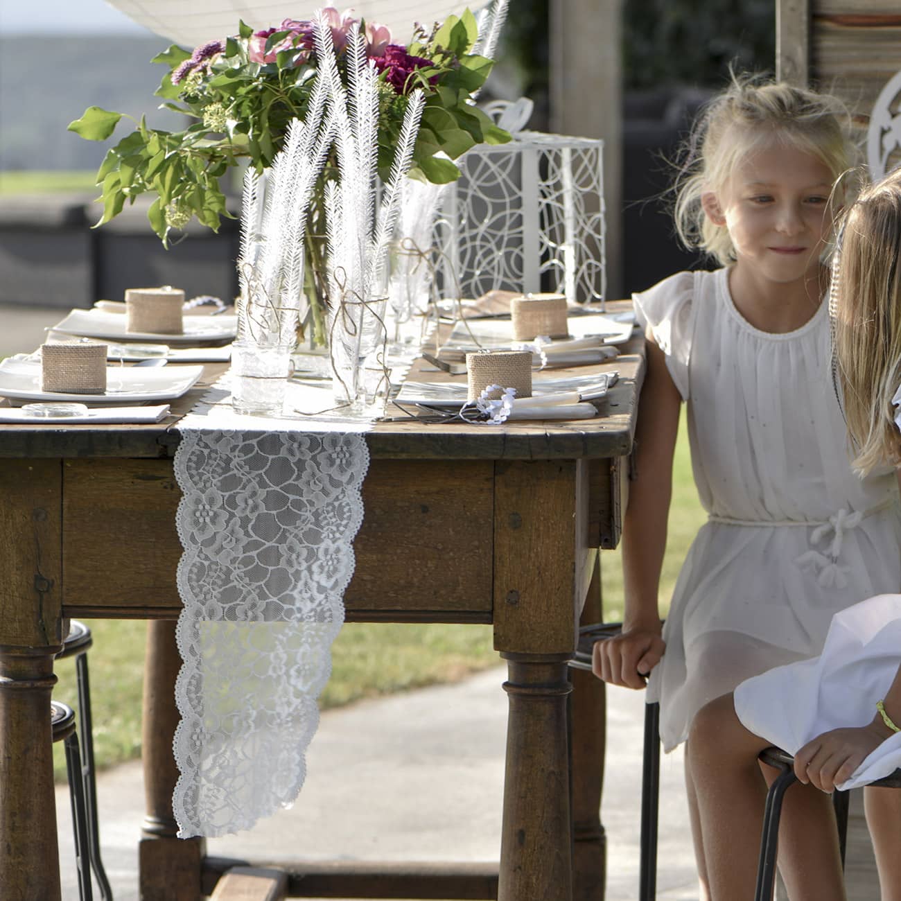 Weißer Tischläufer - Spitze