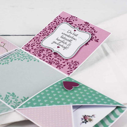 Aufklappbare Wände der Box