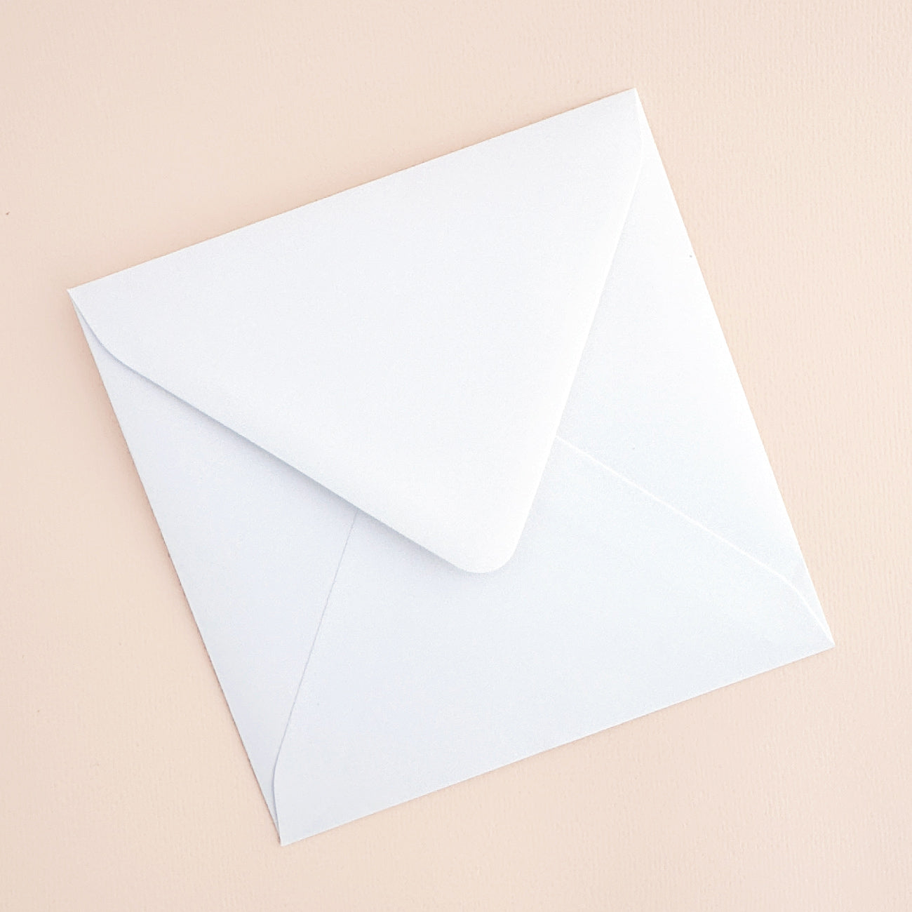 Wir heiraten! Einladungskarte zur Hochzeit mit Foto & Herz